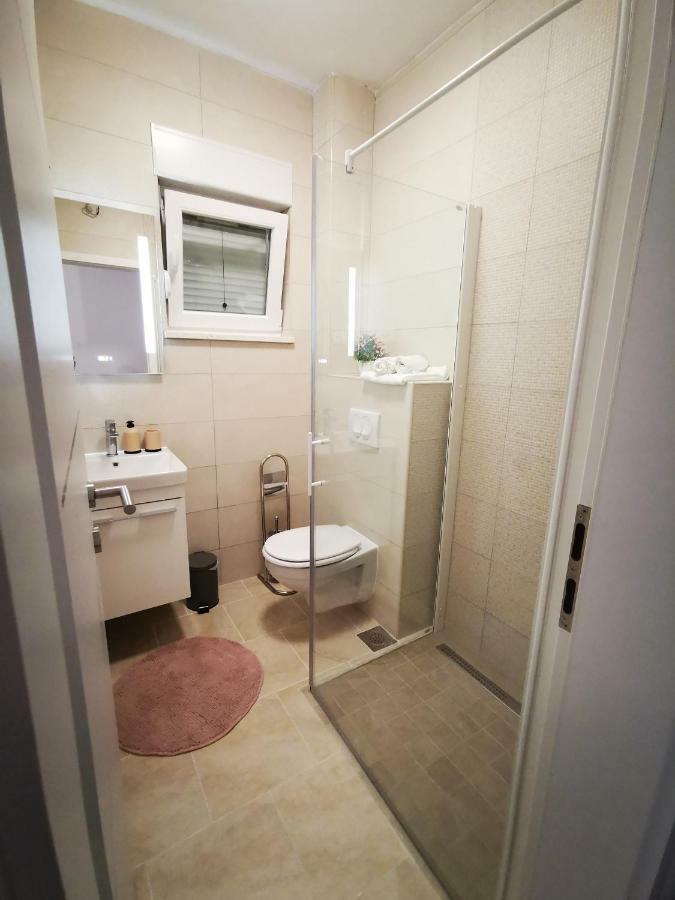 Charming Studio - Apartment Makarska Exterior photo
